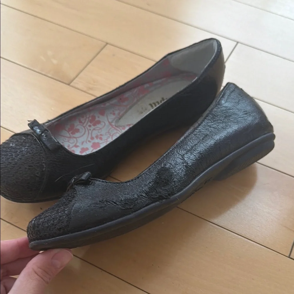 Pampili Black Sequin Cap-Toe Flats
